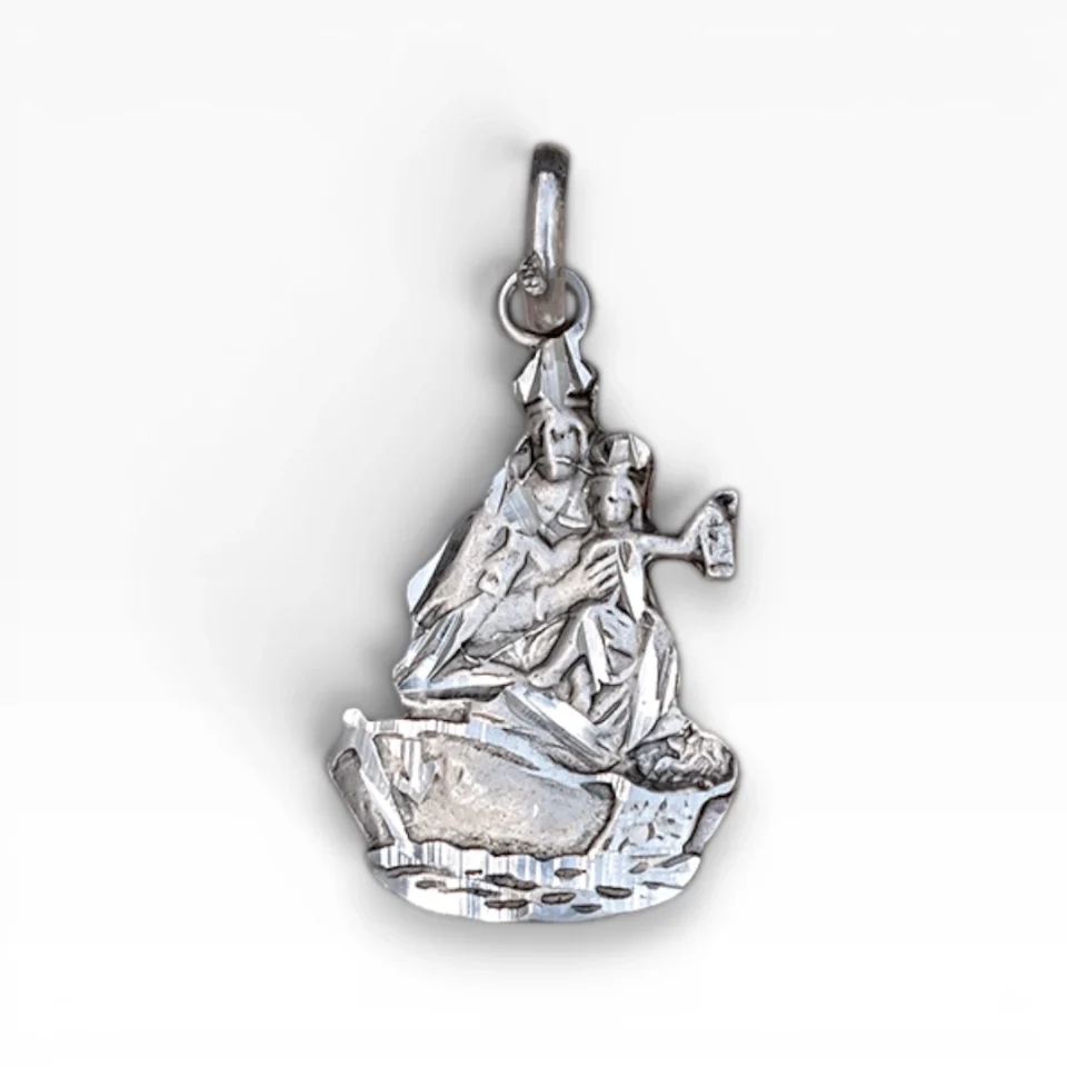 Medalla Virgen del Carmen barca