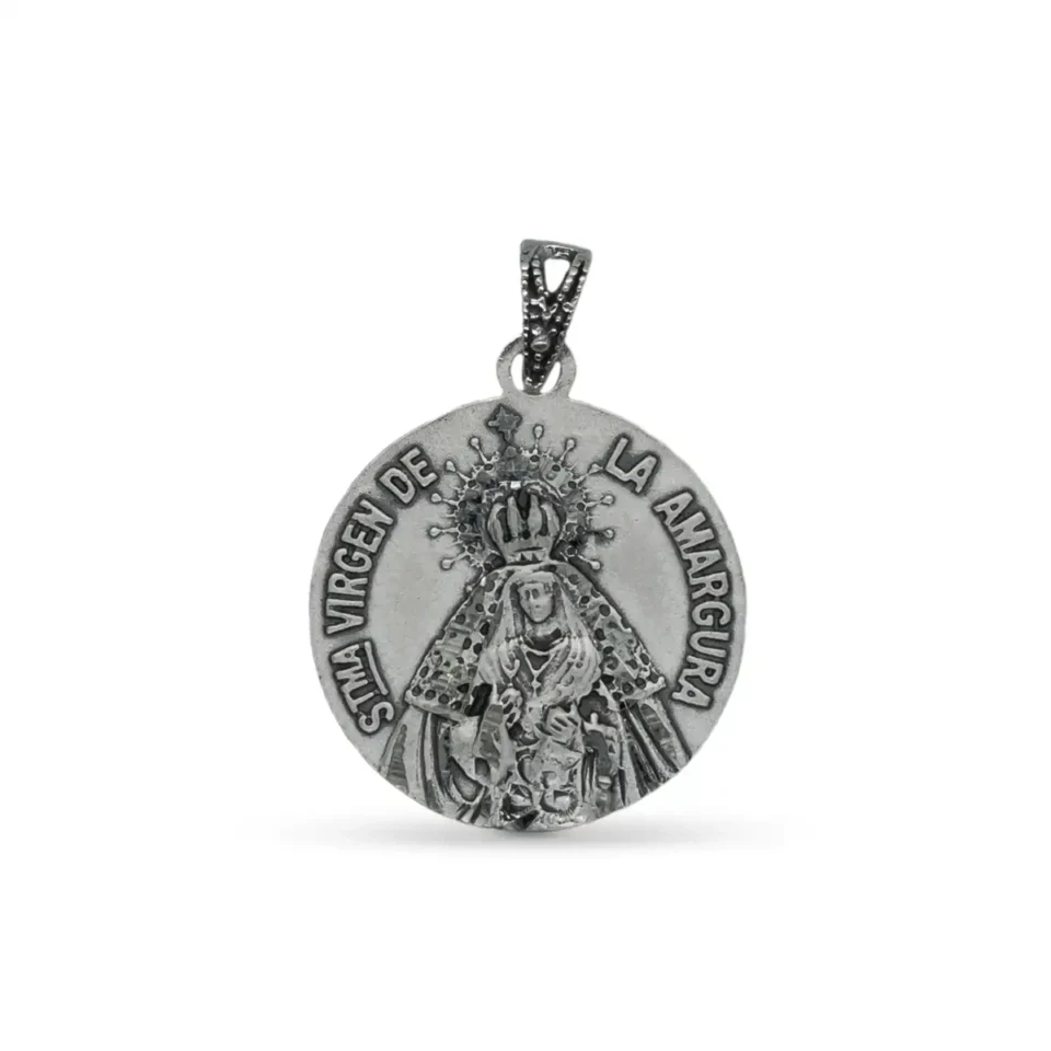Medalla Virgen de la Amargura Redonda en plata de ley.