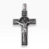 Cruz de San Benito en plata de ley 925 con acabado envejecido, con la figura detallada de Jesucristo tamaño grande