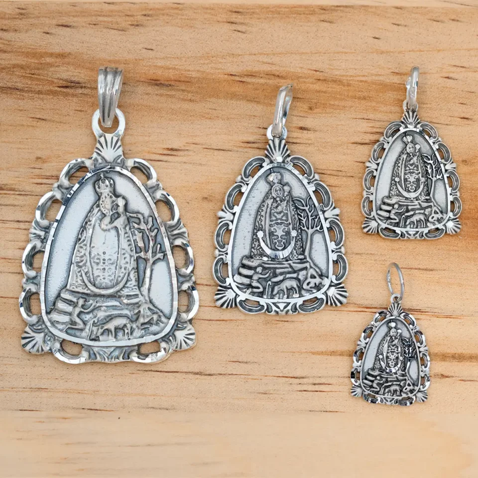 Medalla Virgen de la Cabeza Árbol