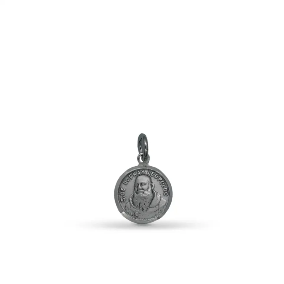 Medalla Fray Leopoldo pequeña con forma redonda en plata de ley